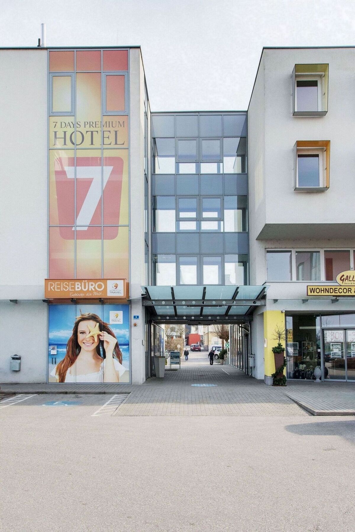 7 Days Premium Hotel Linz-Ansfelden Buitenkant foto